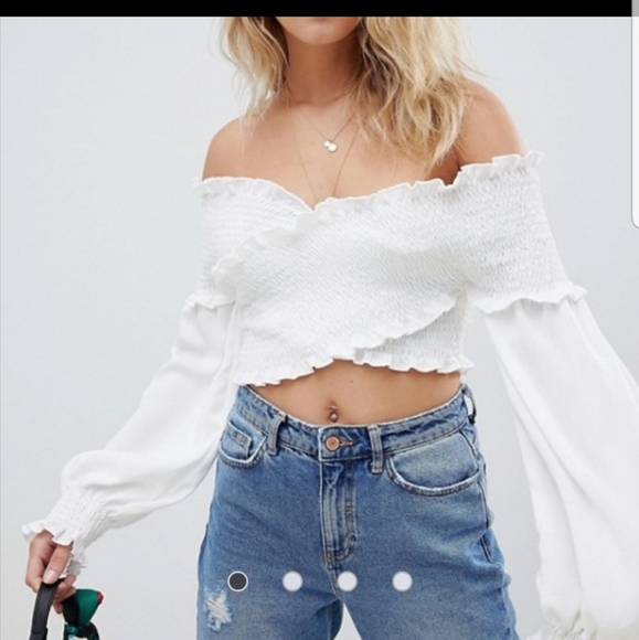 Boohoo Shirred Bardot Top - Picture 1 of 10